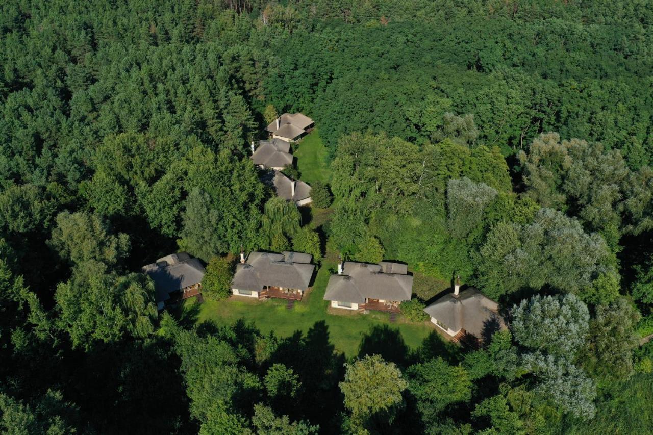 Secret Resort Club Pereyaslav-Khmelʼnytsʼkyy Exteriör bild