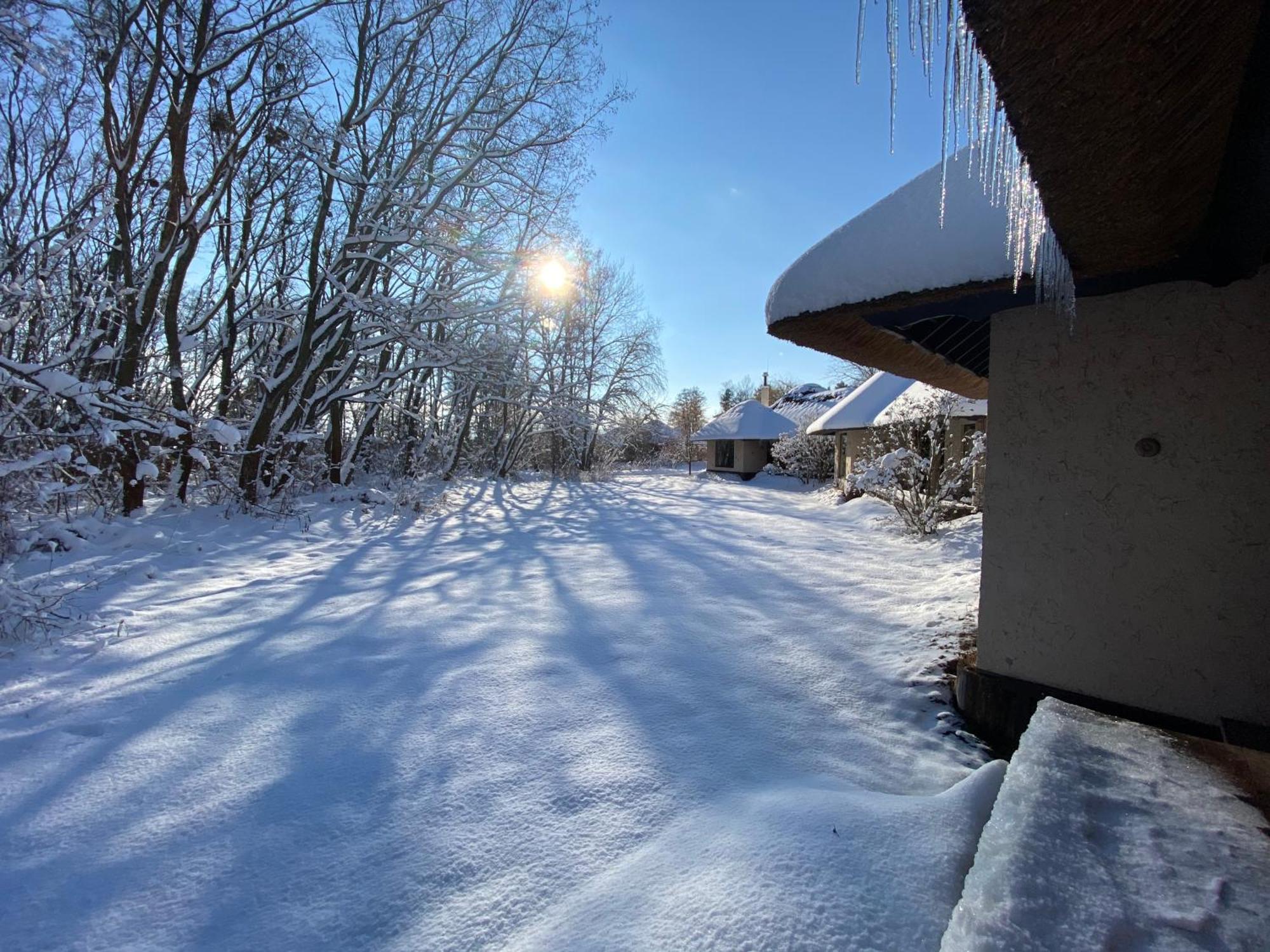 Secret Resort Club Pereyaslav-Khmelʼnytsʼkyy Exteriör bild