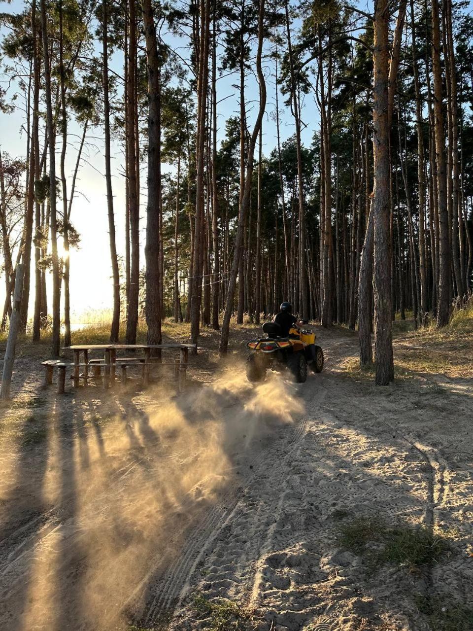 Secret Resort Club Pereyaslav-Khmelʼnytsʼkyy Exteriör bild